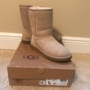 UGG boots classic short